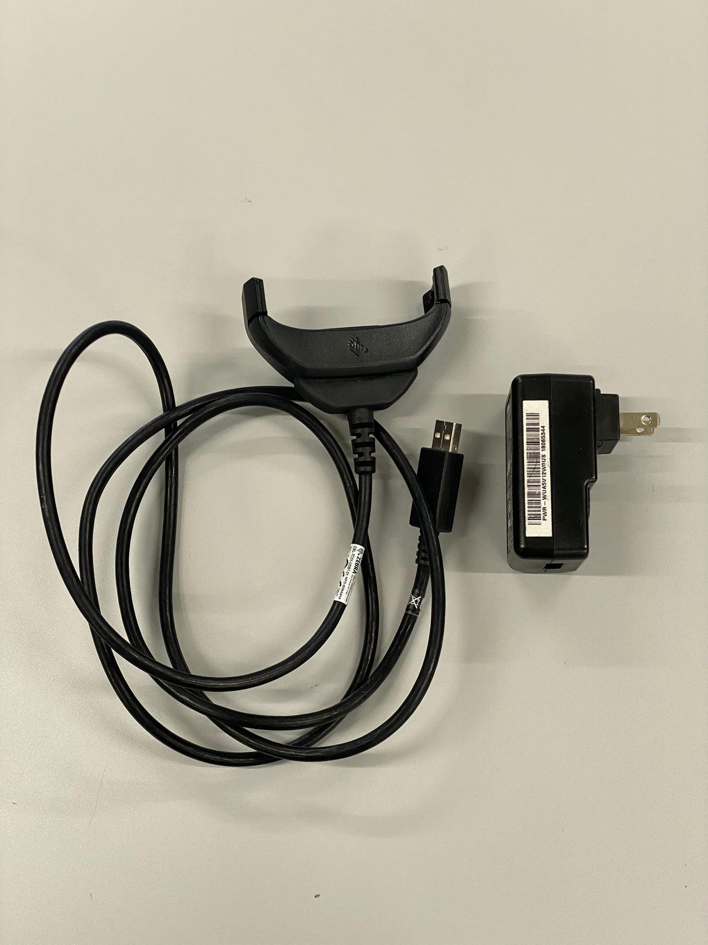 【中古品】ZEBRA TC5X用 充電クレードルケーブル