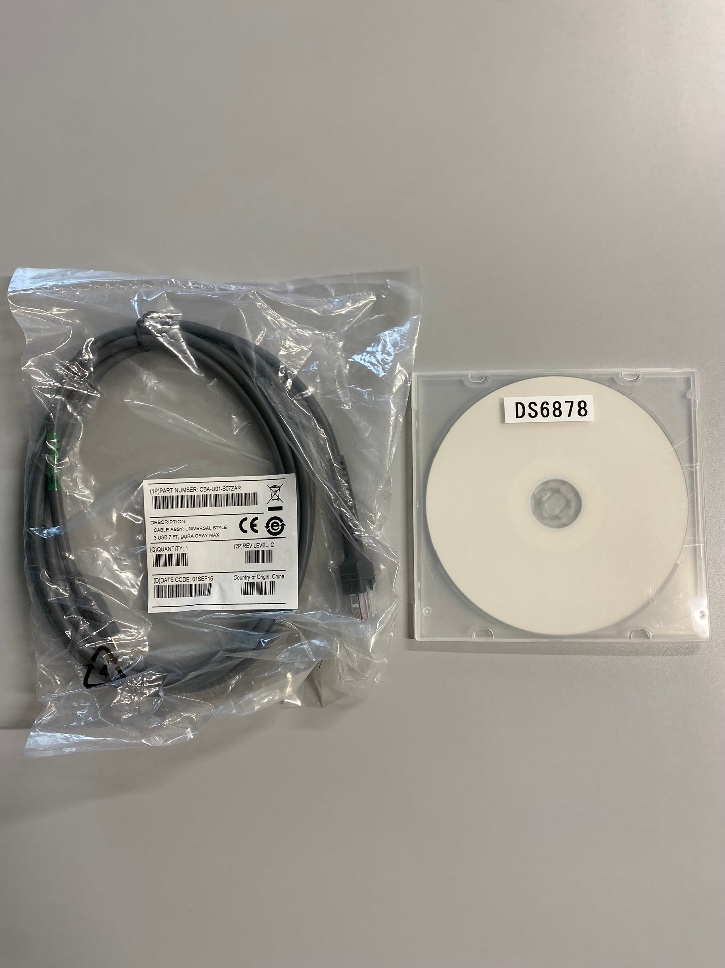 【中古品】DS6878 デジタル スキャナセット　（電源アダプタ無し）